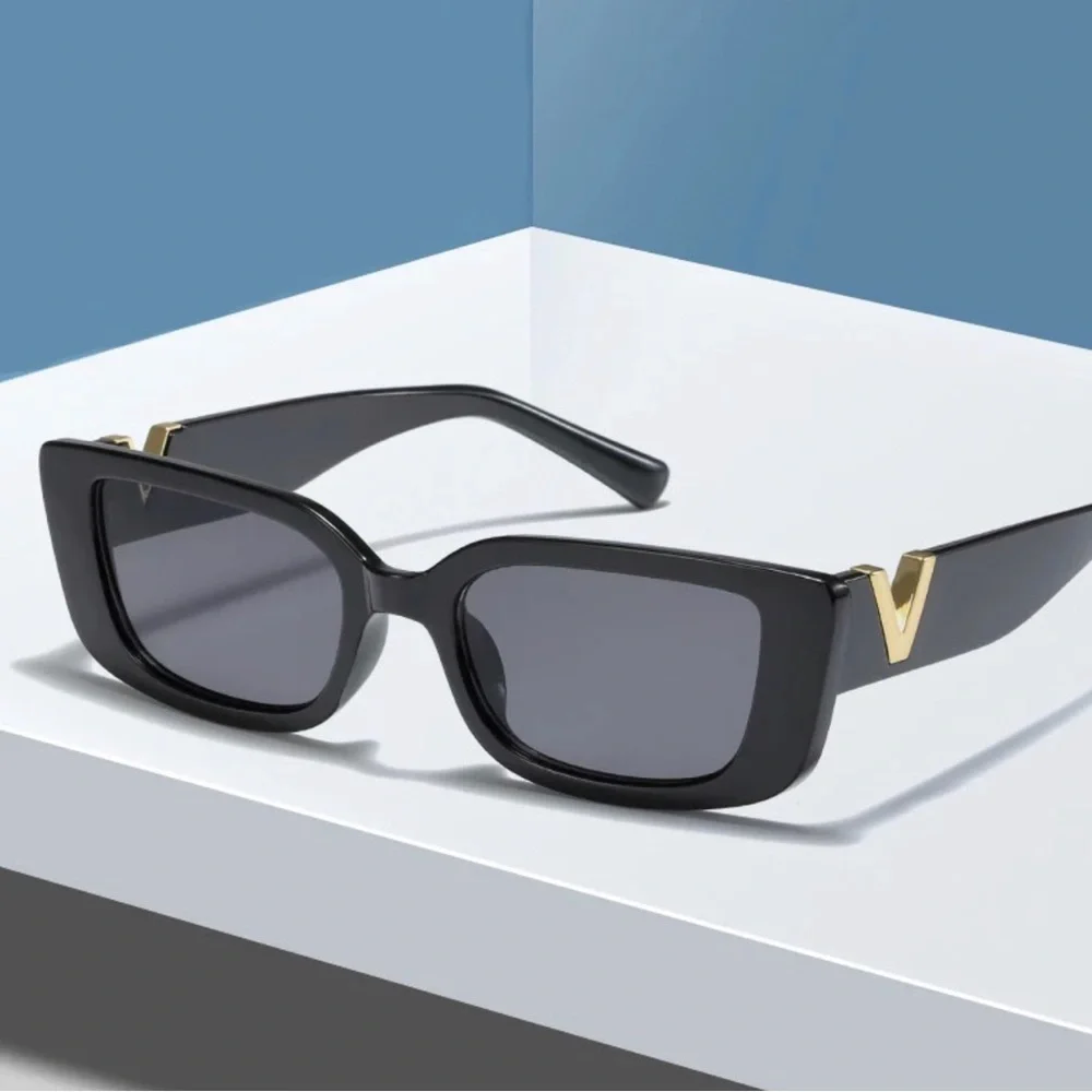 Black Rectangular Sunglasses with Gold V Detail Retro Vintage Style Eyewear‎